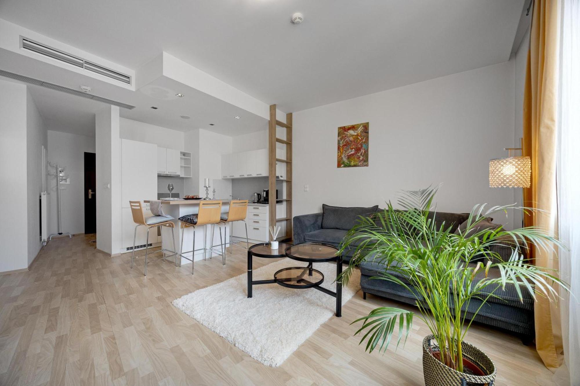 Revon Art-Deco Apartment Laurinska Братислава Экстерьер фото